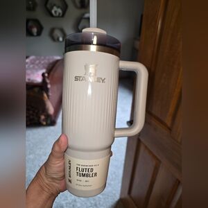 Stanley Cream Fluted Tumbler Ash Gloss 30 0z New